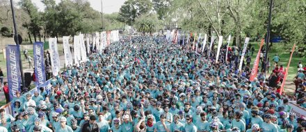 Más de 3000 personas corrieron farmacity Spring Roller en Palermo 2016 (1)